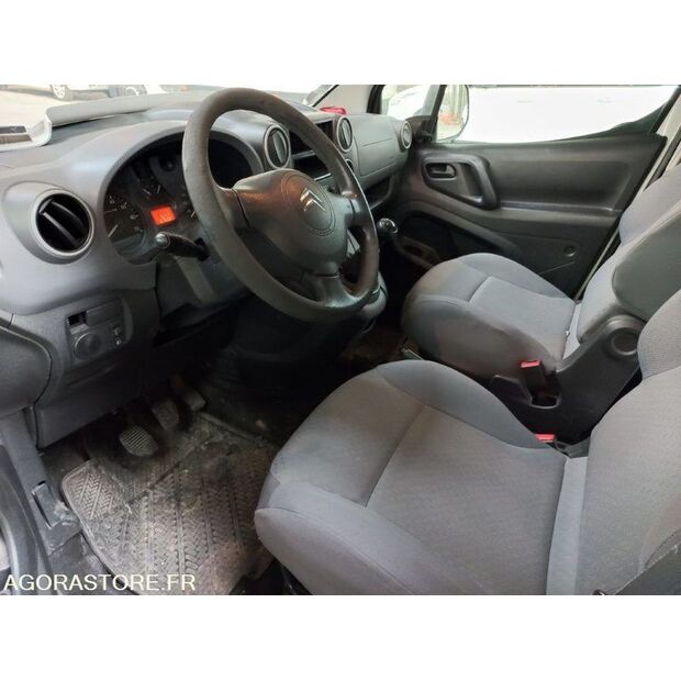 2011 Citroen BERLINGO-45842624