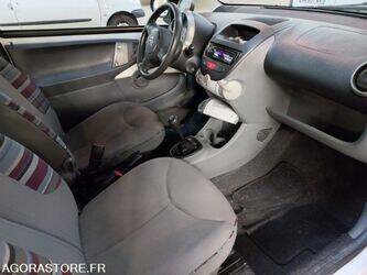 2011-citroen-c1-1429372-45842660