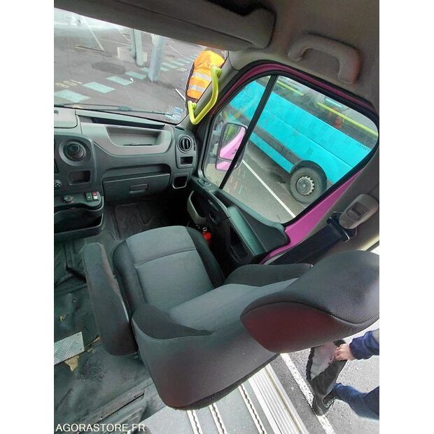 2014 رينو Master-45842688