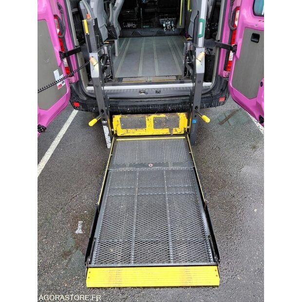 2014 رينو Master-45842691