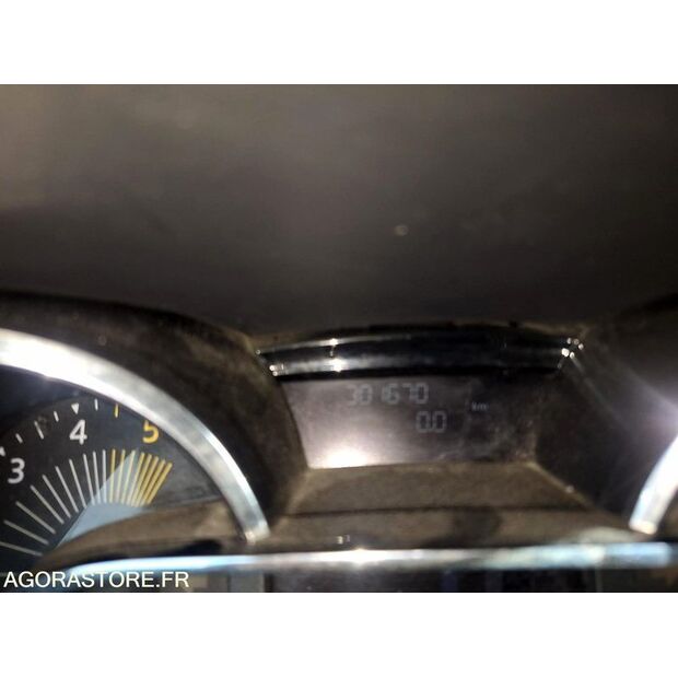 2014 Renault Clio-45842704