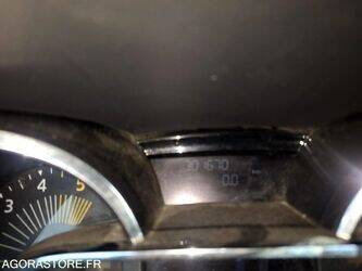 2014-renault-clio-1429377-45842704