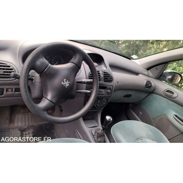 1998 Peugeot 206-45842818
