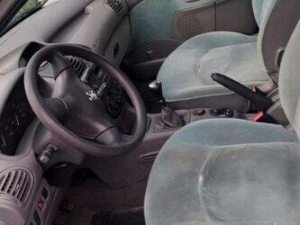 1998-peugeot-206-45842823