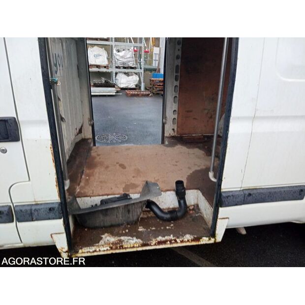 2010 Renault Master-45842831