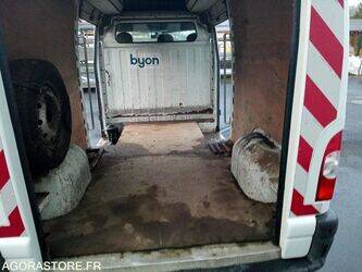 2010-renault-master-1429387-45842833