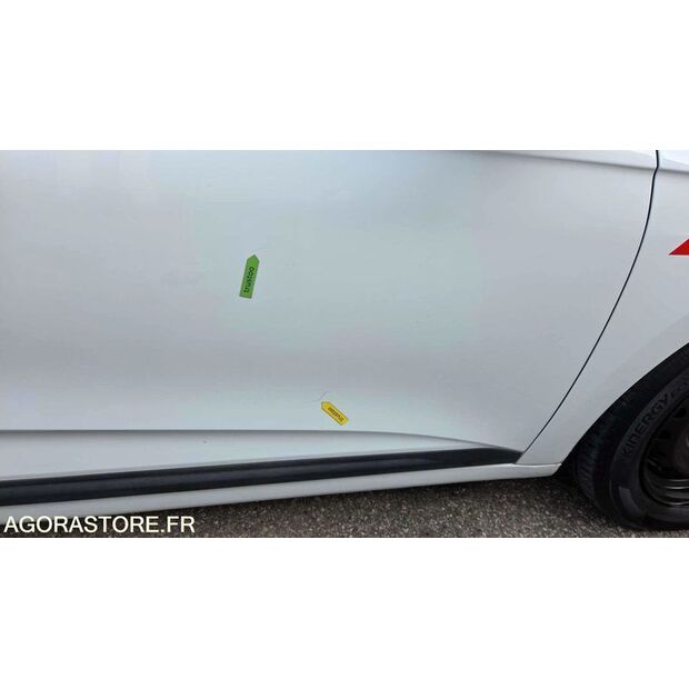 2020 Renault Clio-45842857