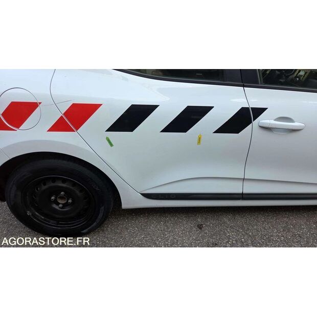 2020 Renault Clio-45842860