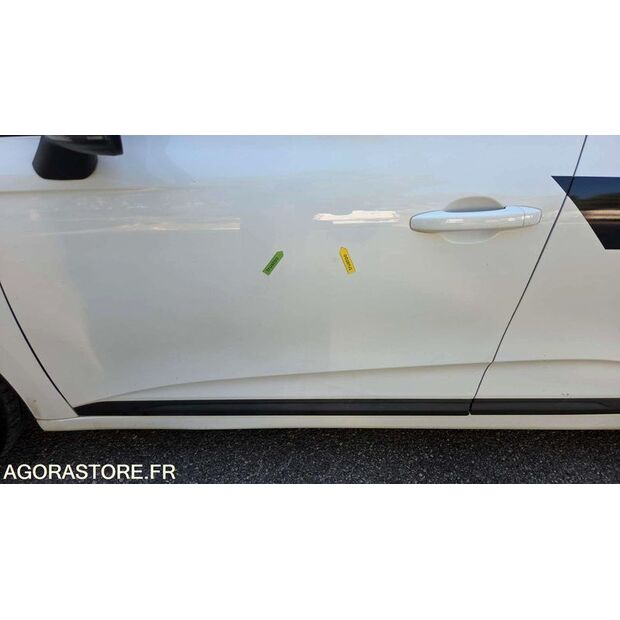 2020 Renault Clio-45842869