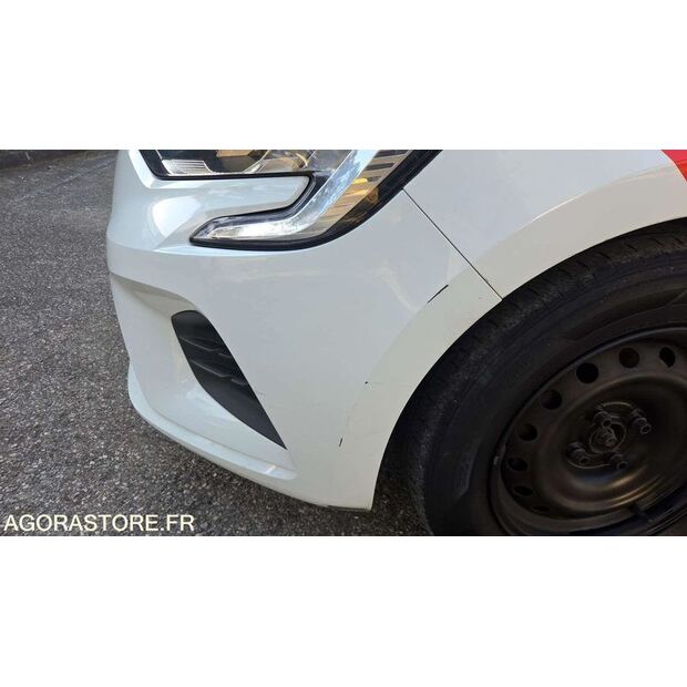 2020 Renault Clio-45842873