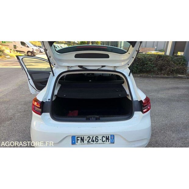 2020 Renault Clio-45842879