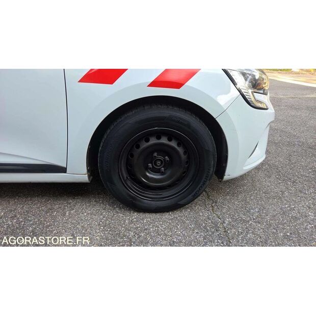 2020 Renault Clio-45842889