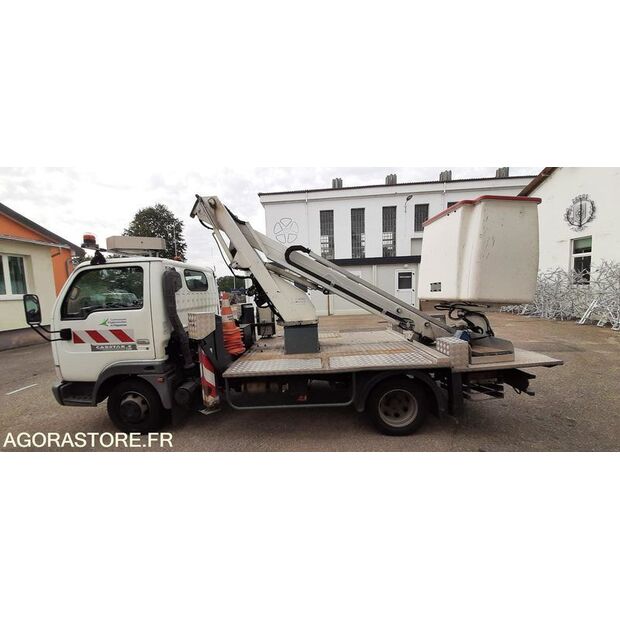 2002 NISSAN Cabstar-45842954