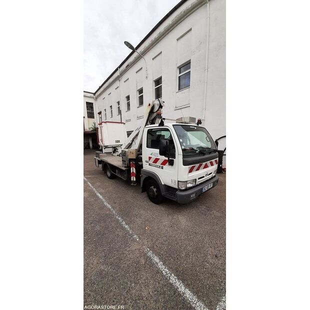 2002 NISSAN Cabstar-45842956