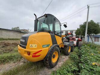 2024-volvo-l20f-45843329