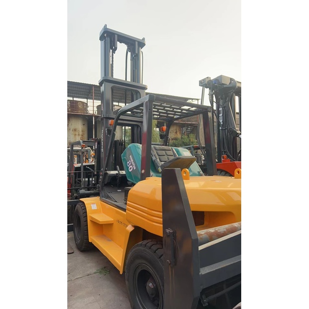 2020 Komatsu 7 Ton-45843335