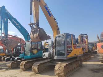 صورة ل حفارات مجنزرة 2021 اكس سي ام جي XE150