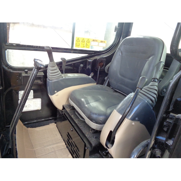 2023 Caterpillar 304CR-45843379