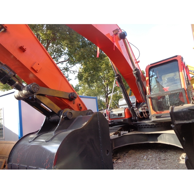 2023 Doosan DX300-45843403