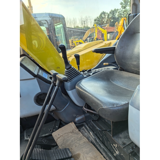 2023 Komatsu PC78US-45843472