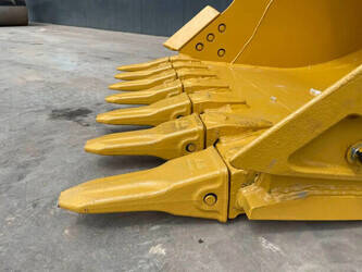 2026-caterpillar-350-tb-1429470-45844467