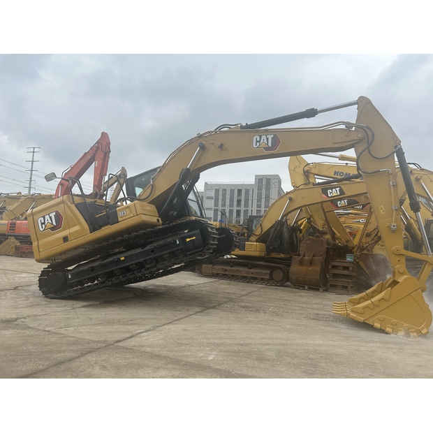 2024 Caterpillar 323GC-45844722