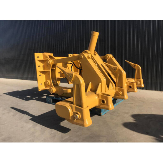 2026 Volvo G946-45844740