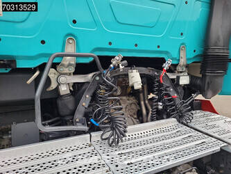 2017-mercedes-benz-actros-1845-1429499-45844905