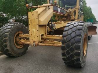 Image de NIVELEUSES 2004 Caterpillar 16H