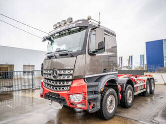 2016-mercedes-benz-arocs-3743-k-1429602-45846208