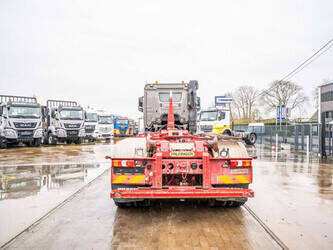 2016-mercedes-benz-arocs-3743-k-1429602-45846211