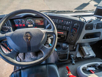 2015-renault-midlum-220-45846276