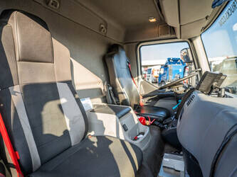 2015-renault-midlum-220-45846278