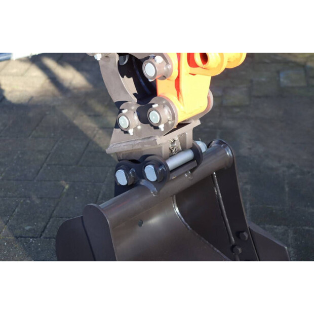 2025 KUBOTA U105-P-45846378