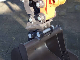 2025-kubota-u105-p-45846378