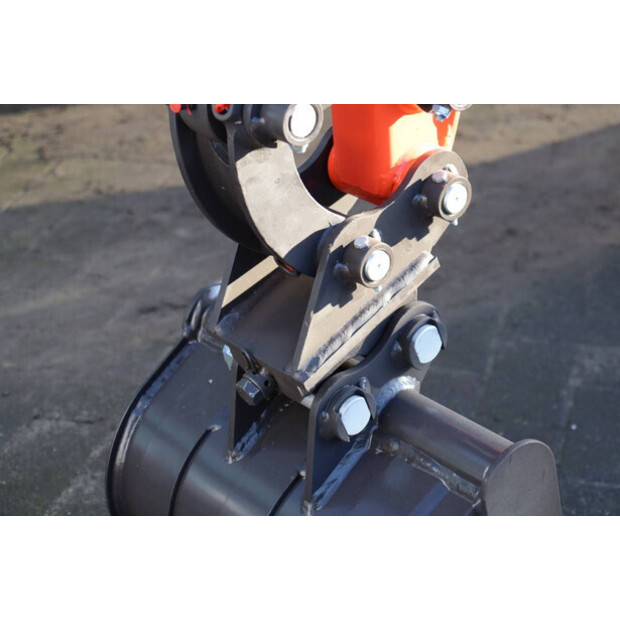 2025 KUBOTA U105-P-45846380