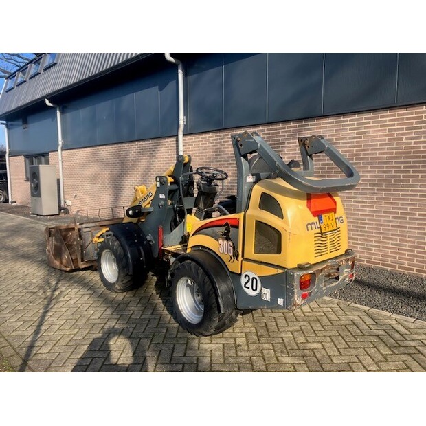 2016 MUSTANG-45851803