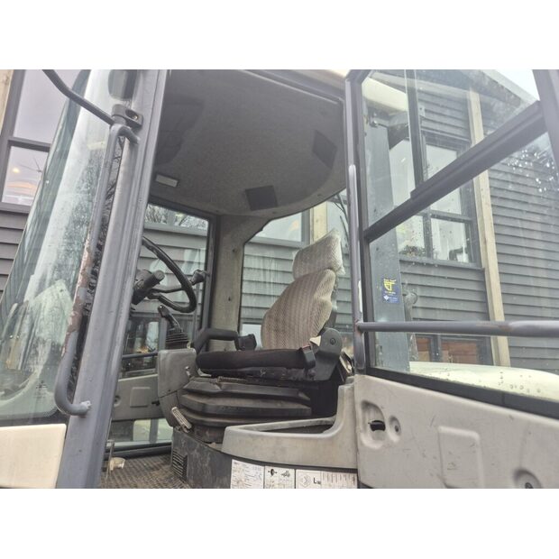 2007 تيريكس-45851839