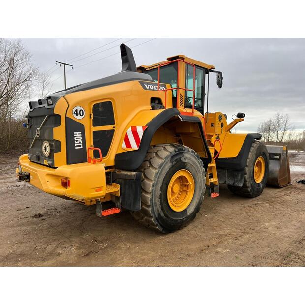 2020 فولفو L150H-45854555