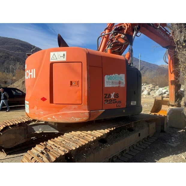 2014 Hitachi ZX225USRLC-5B-45854678