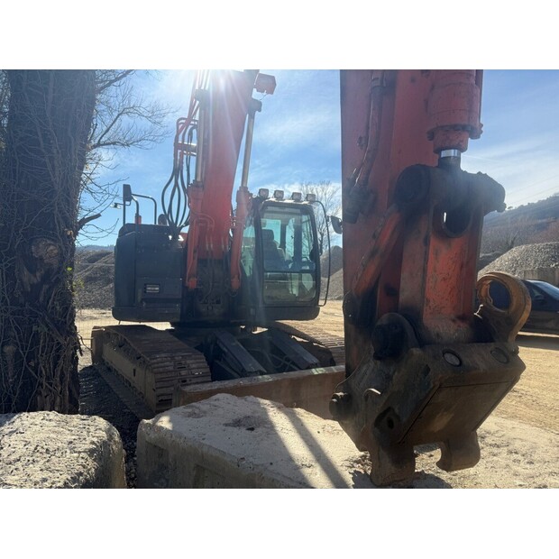 2014 Hitachi ZX225USRLC-5B-45854679