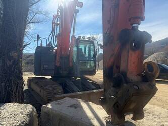 2014-hitachi-zx225usrlc-5b-1429664-45854679