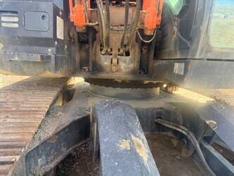 2014-hitachi-zx225usrlc-5b-1429664-45854685