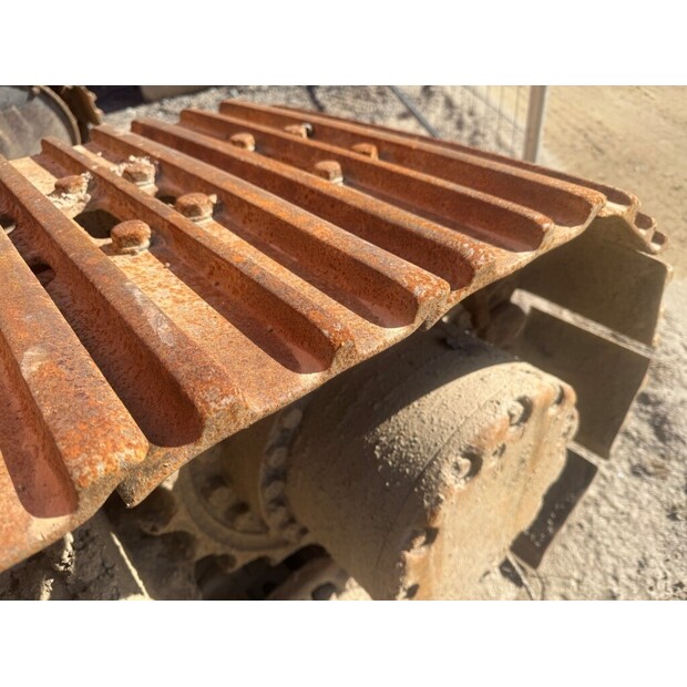 2014 Hitachi ZX225USRLC-5B-45854686