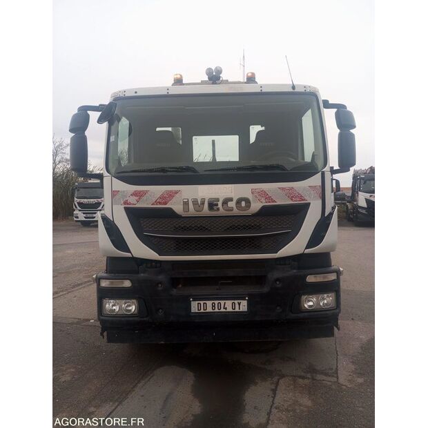 2014 Iveco 260SY33-45861115