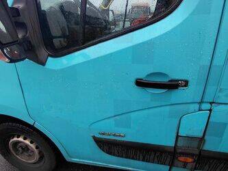 2013-renault-master-1429318-45861285