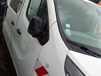 2015-renault-trafic-1429341-45861381