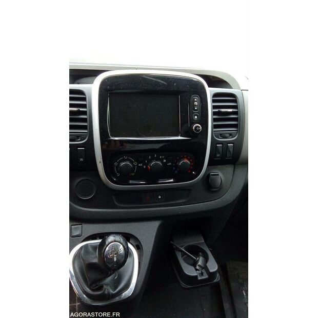 2015 Renault Trafic-45861388