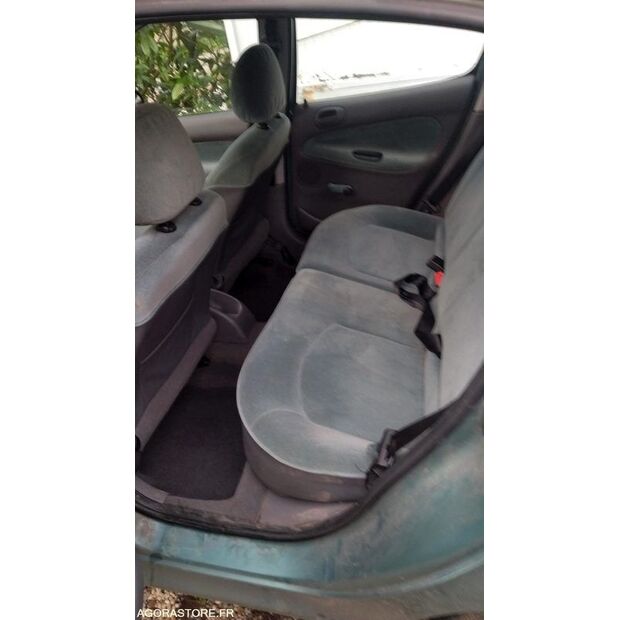 1998 Peugeot 206-45861502