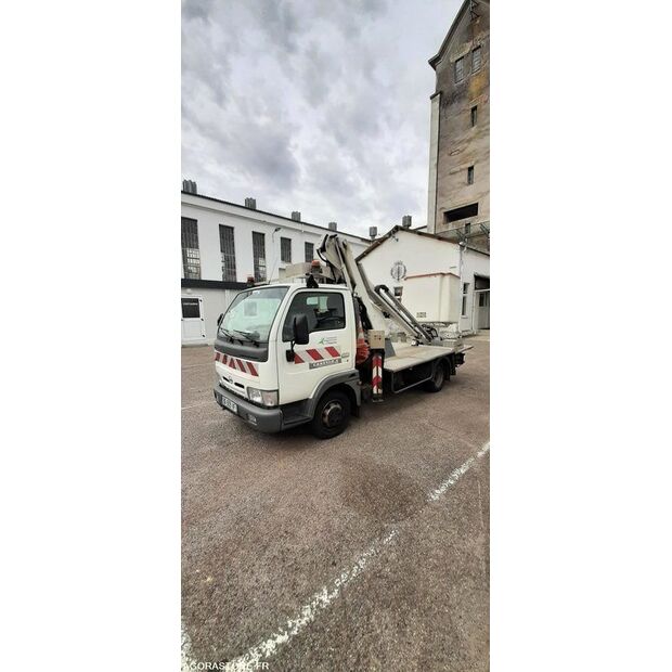 2002 NISSAN Cabstar-45861535